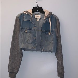 Cropped sweater Jean jacket
